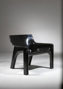 Compasso - Pair of "Vicario" Chairs and "Arcadia" Table by Vico Magistretti for Artemide