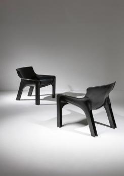 Compasso - Pair of "Vicario" Chairs and "Arcadia" Table by Vico Magistretti for Artemide