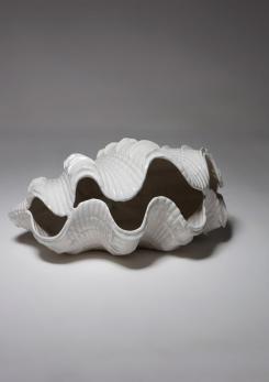 Compasso - Giant Clam Shell Ceramic Lamp by Studio Smania