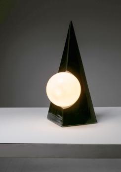 Compasso - Pyramidal Ceramic Table Lamp