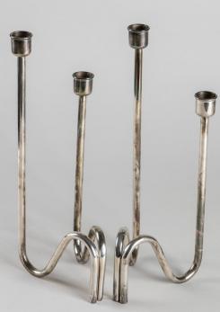 Compasso - Pair of Silver Plated Candleholder by Lino Sabattini Compasso - Pair of Silver Plated Candleholder by Lino Sabattini