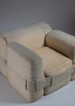Compasso - '932' Easy Chair by Mario Bellini for Cassina