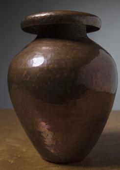 Compasso - Italian 30s Copper Vase by Nino Ferrari