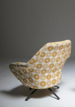 Compasso - Pair of P32 Lounge Chairs by Osvaldo Borsani for Tecno Compasso - Pair of P32 Lounge Chairs by Osvaldo Borsani for Tecno
